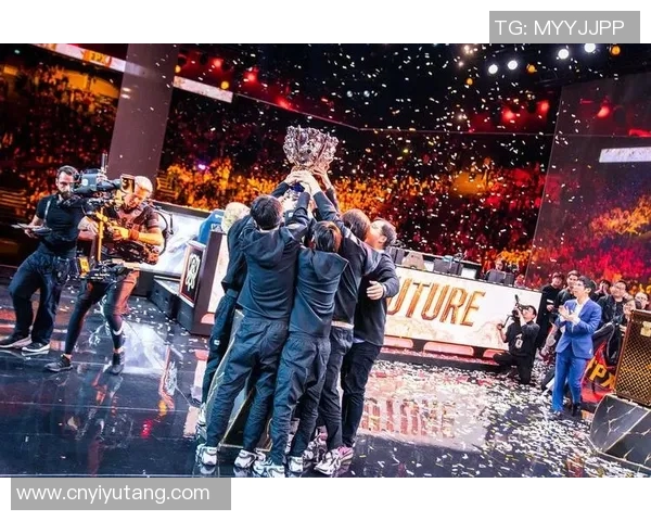 FPX在全球总决赛中的状态分析与表现评估