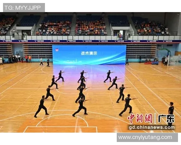 南京羽毛球队包夹战术分析及其在比赛中的得失影响探讨 南京羽毛球队包夹战术分析及其在比赛中的得失影响探讨