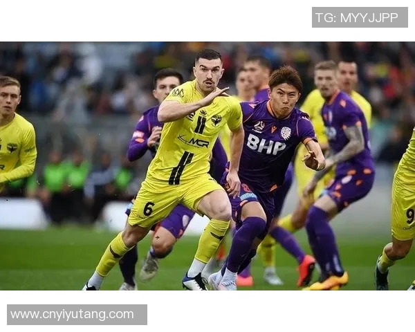 柏斯光荣与惠灵顿凤凰的激烈对决展现足球魅力与团队精神的巅峰之战