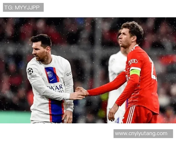 梅西领衔巴塞罗那对决拜仁慕尼黑的经典之战回顾
