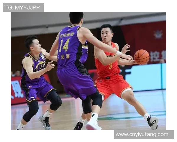 贺希宁：从篮球新星到职业生涯的辉煌转折与未来展望