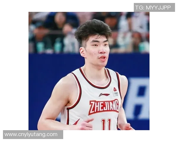 余嘉豪的成长之路：从少年篮球梦到职业生涯的辉煌历程