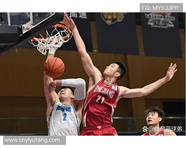 北控队与新疆体彩队激战正酣谁将赢得这场篮球巅峰对决