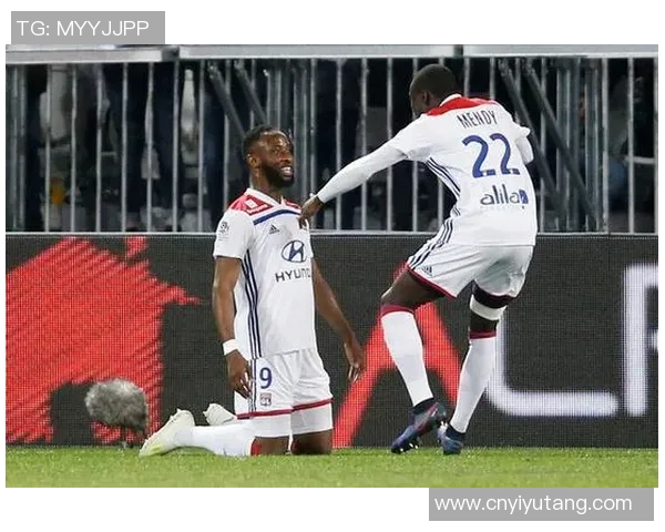 登贝莱：从天赋少年到足球巨星的华丽蜕变与未来展望